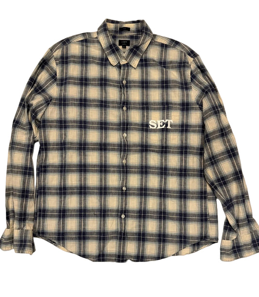 Blue & White Plaid Flannel XL