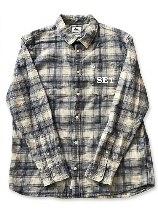 White & Navy Plaid Flannel L
